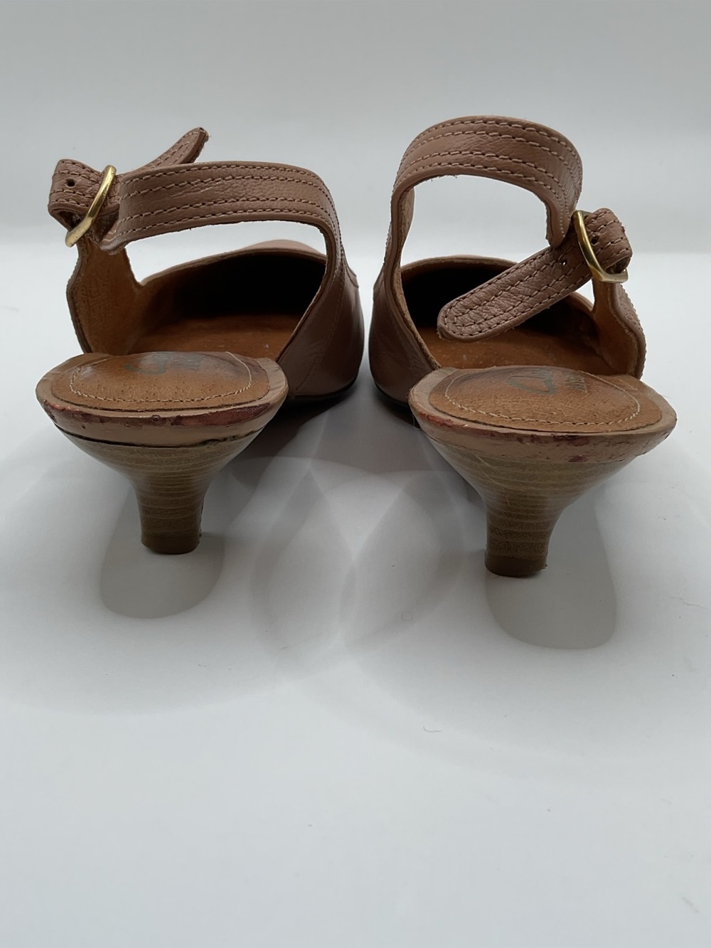 Clarks Slingback Pointed-Toe kitten Heel Pumps - Picture 8 of 16